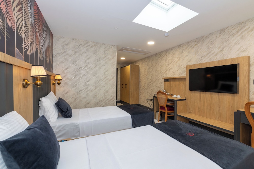 Superior Triple Room photo 1