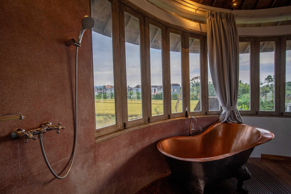 Exclusive Villa, Garden View