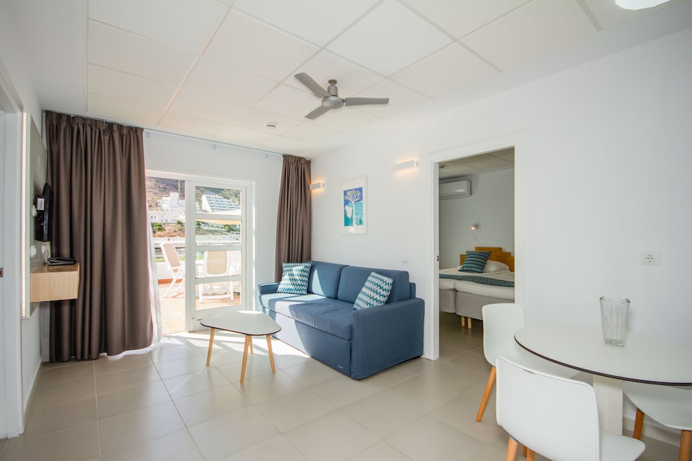 Apartment, 1 Bedroom (Terrazamar / Upper Floor / 2 adults) - Photo 4