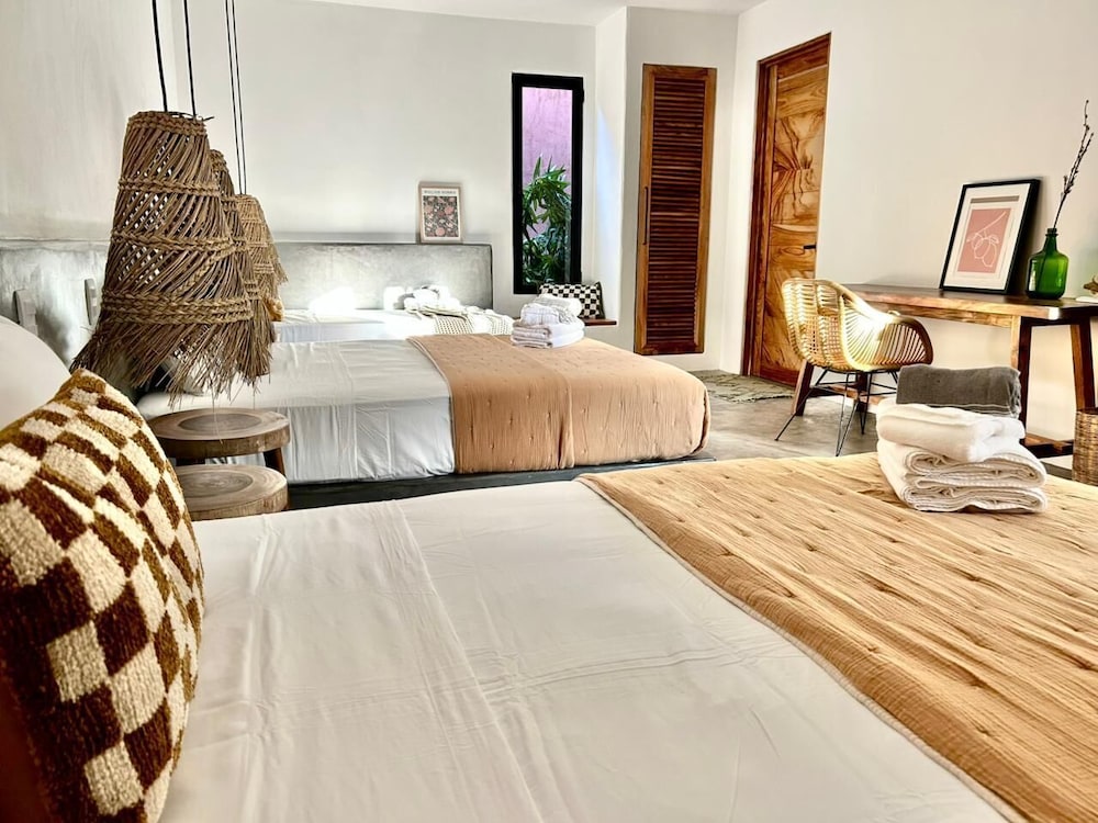 Deluxe Triple Room photo 3