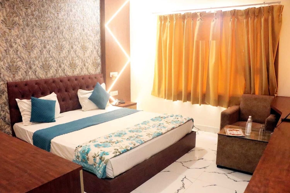 Deluxe Double or Twin Room - Photo 4
