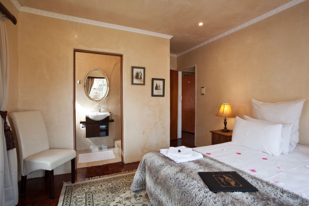 Terrace Room 9 with King or Single Beds photo 1