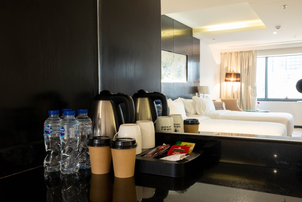 Deluxe Double or Twin Room, 2 Twin Beds photo 2