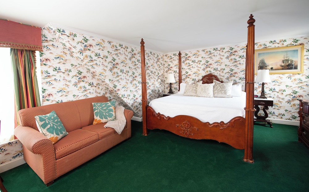 Traditional Apartment (No Pets) - Photo 9