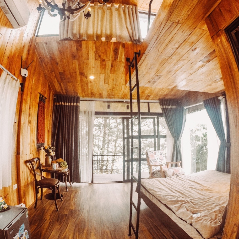 Chalet Swiss, 2 Queen Beds photo 3