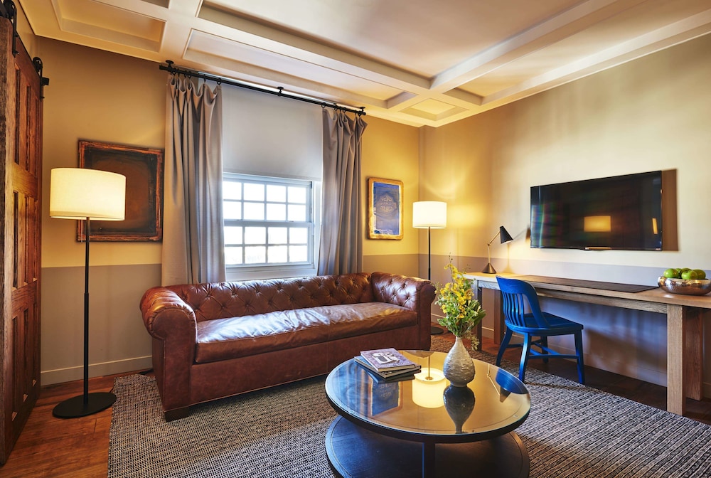Suite, Multiple Beds (Two Double Beds)