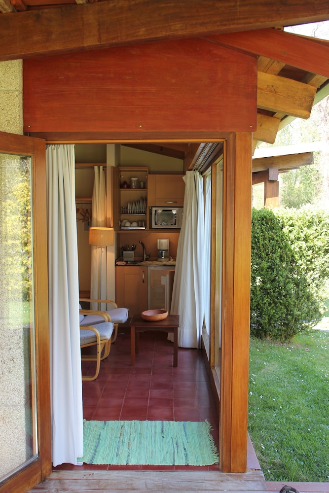 Bungalow (2 Adults) - Photo 1