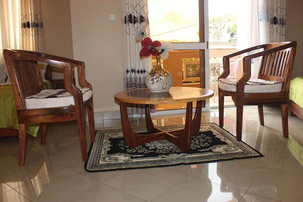 Family Room photo 2