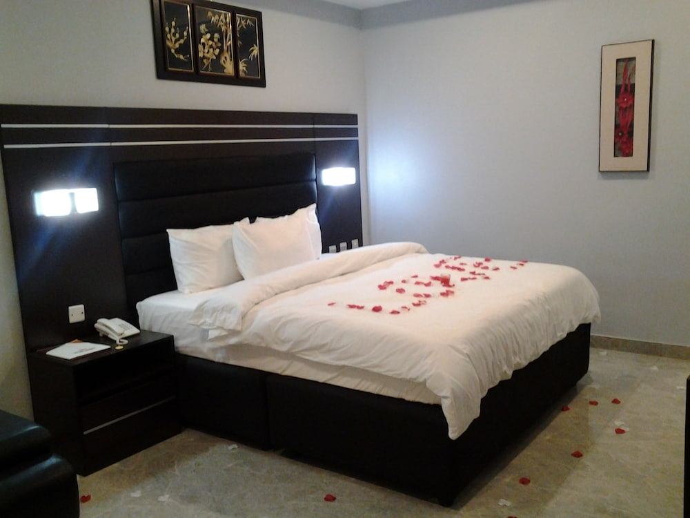 Suite photo 1
