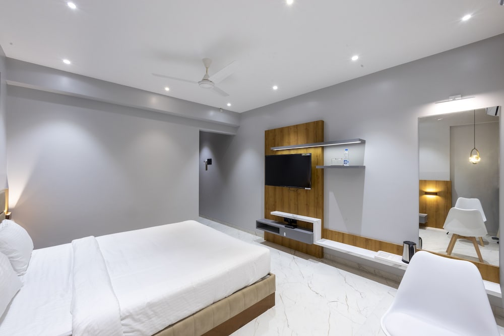 Executive Room - Photo 3