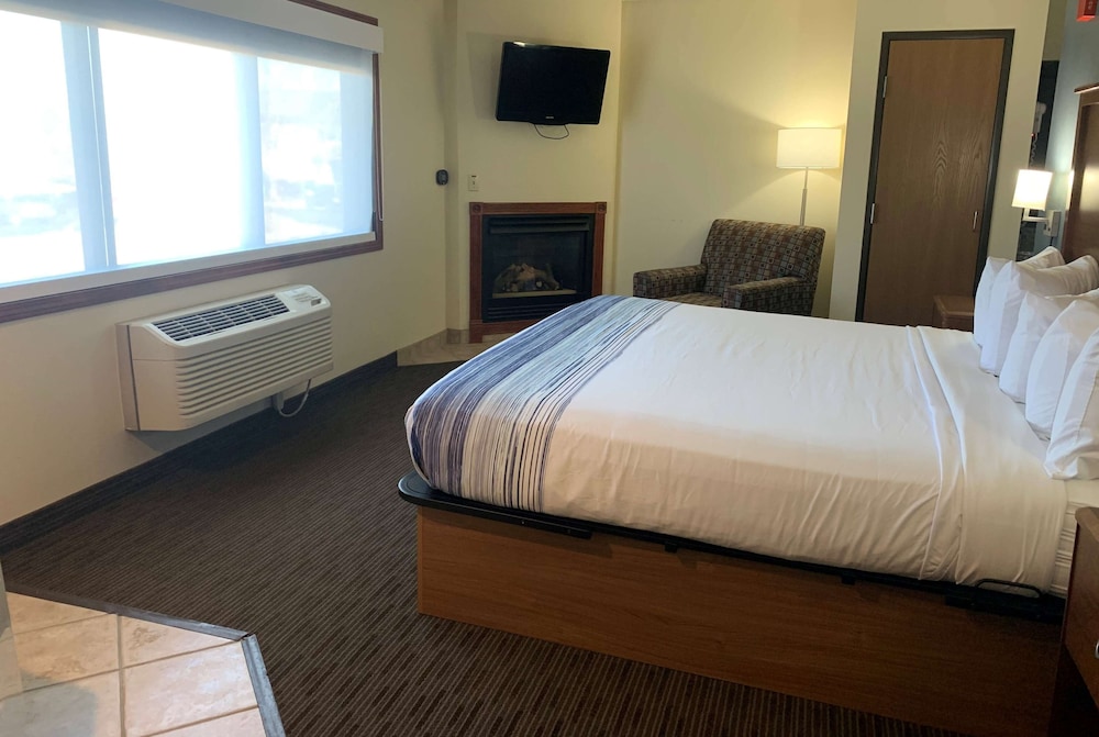 Superior Suite, 1 Bedroom, Non Smoking - Photo 1