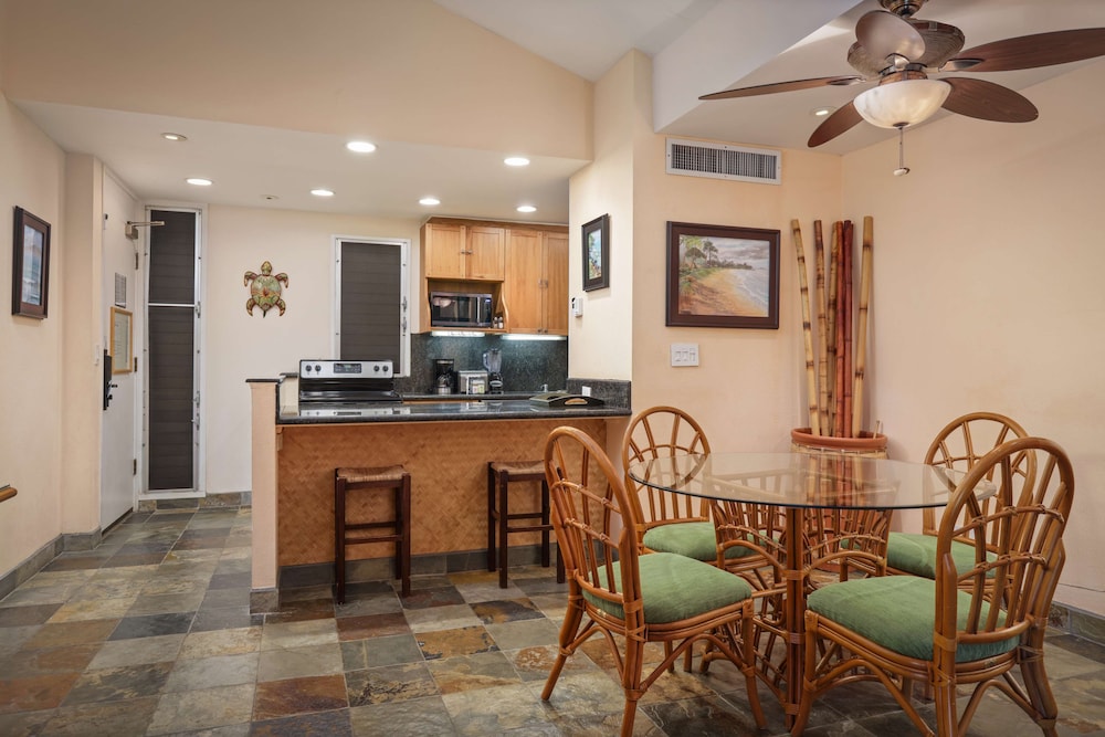 Premium Room, 1 Bedroom (Oceanside, Full Kitchen) photo 3