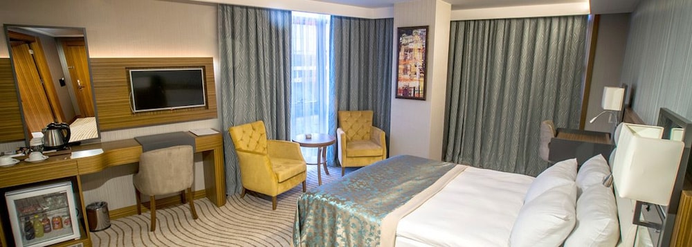 Deluxe Double Room, City View photo 2
