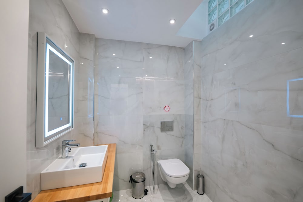 One Bedroom with Sea View 104