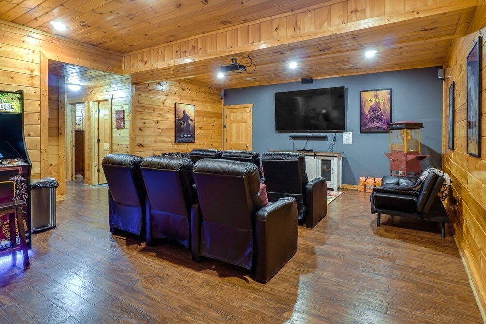 Gatlinburg Getaway - Private Theater Hot Tub, Kuva 36