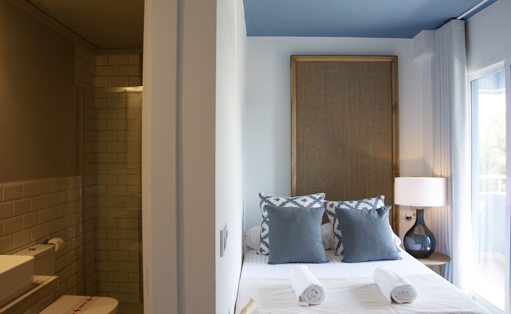 Basic Room (small) - Photo 1