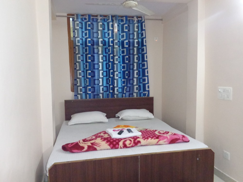 AC DELUXE ROOM - Photo 1