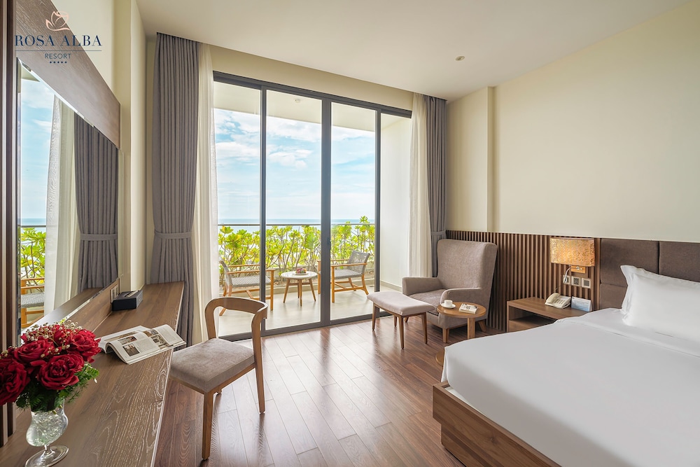 Premium Deluxe Double Ocean View photo 2