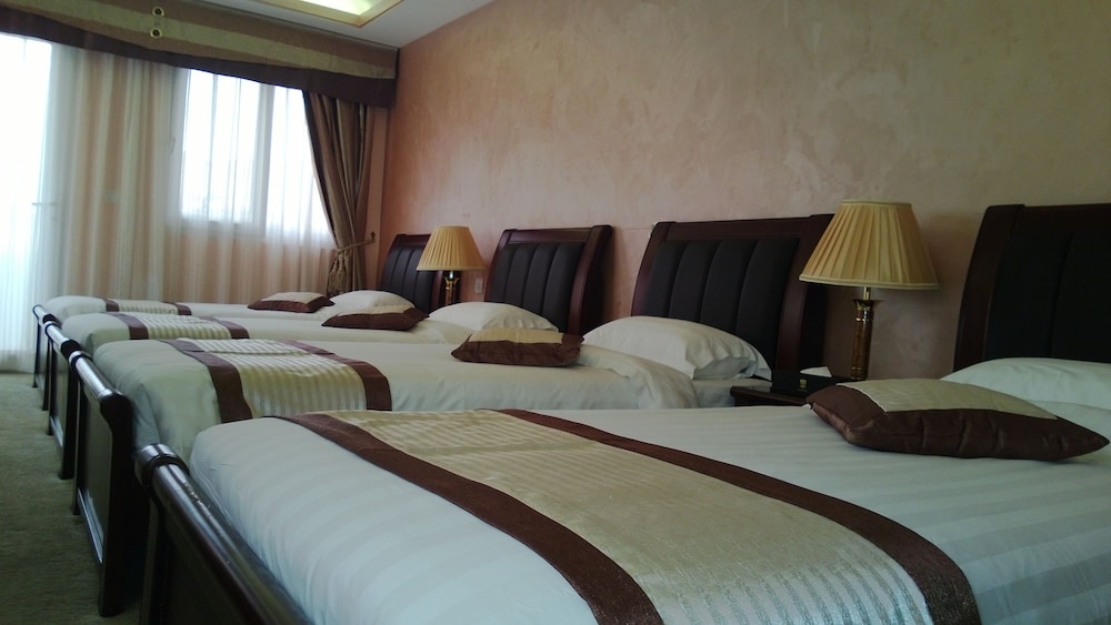 Standard Quadruple Room, City View photo 1