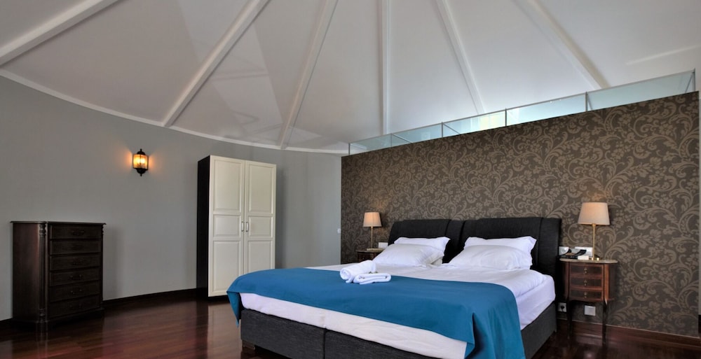 Honeymoon Studio Suite, 1 Bedroom, Sea View (Dom Henrique o Navegador)