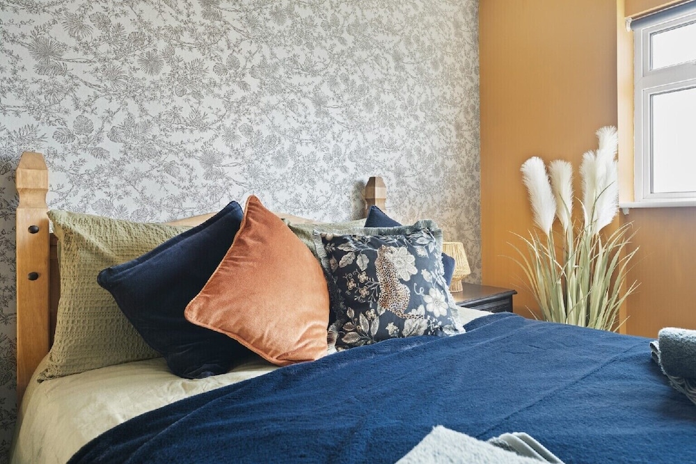 Apartment photo 2
