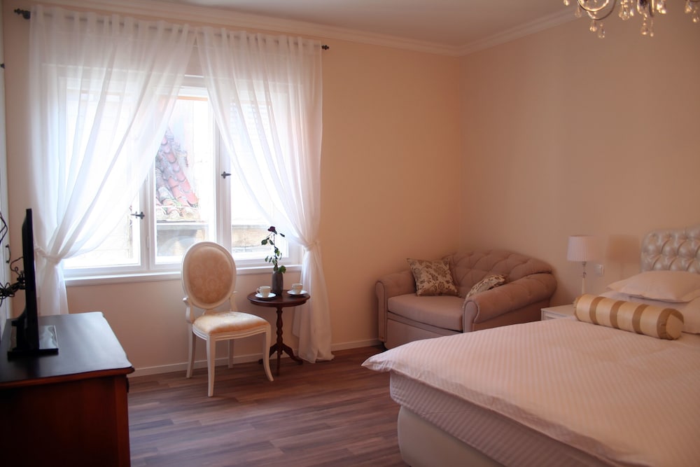Premium Triple Room photo 2