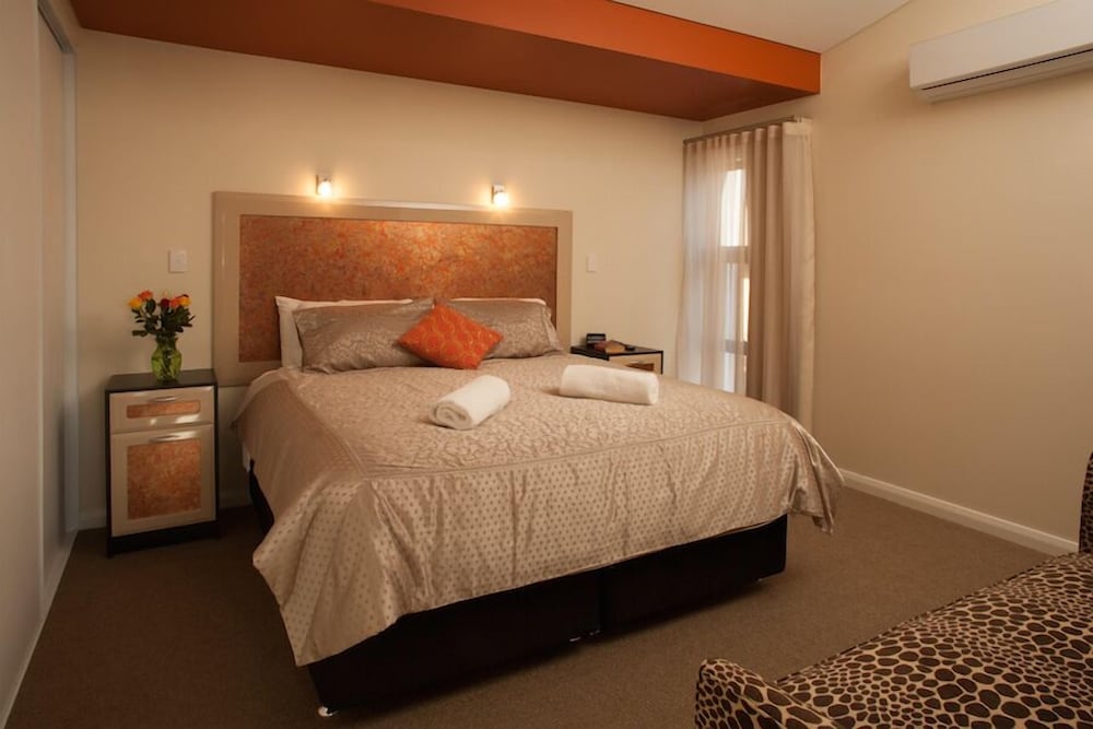 Luxury Villa, 3 Bedrooms, Accessible photo 2