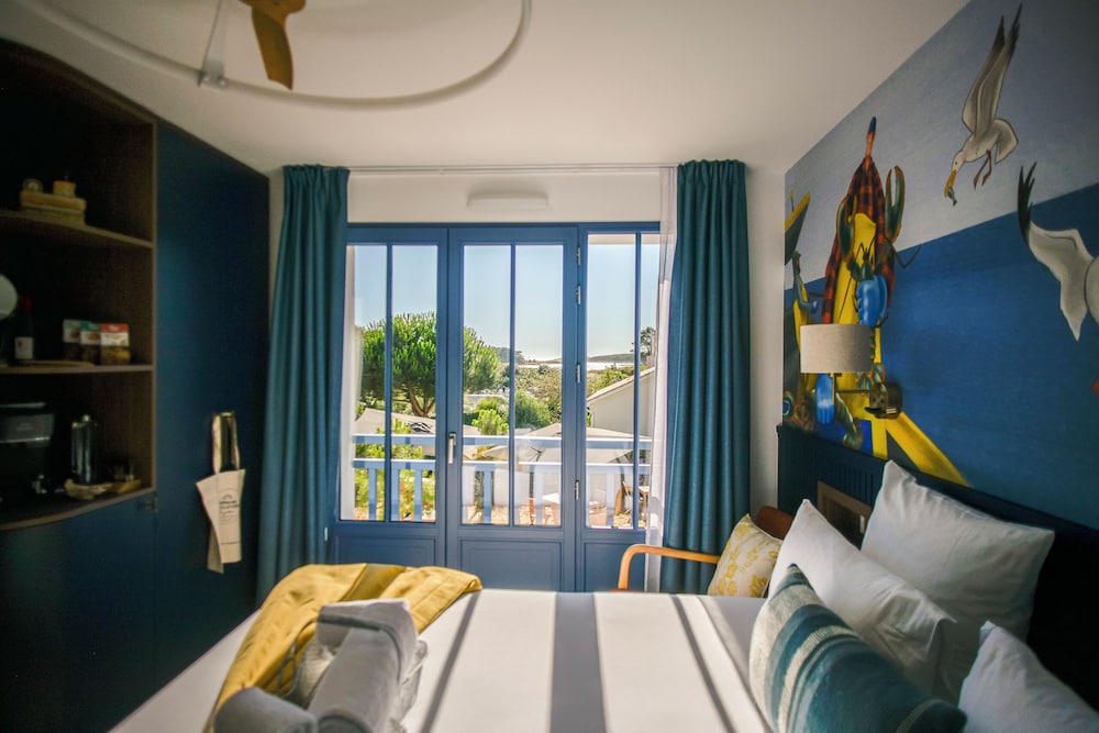 Deluxe Double Room photo 3