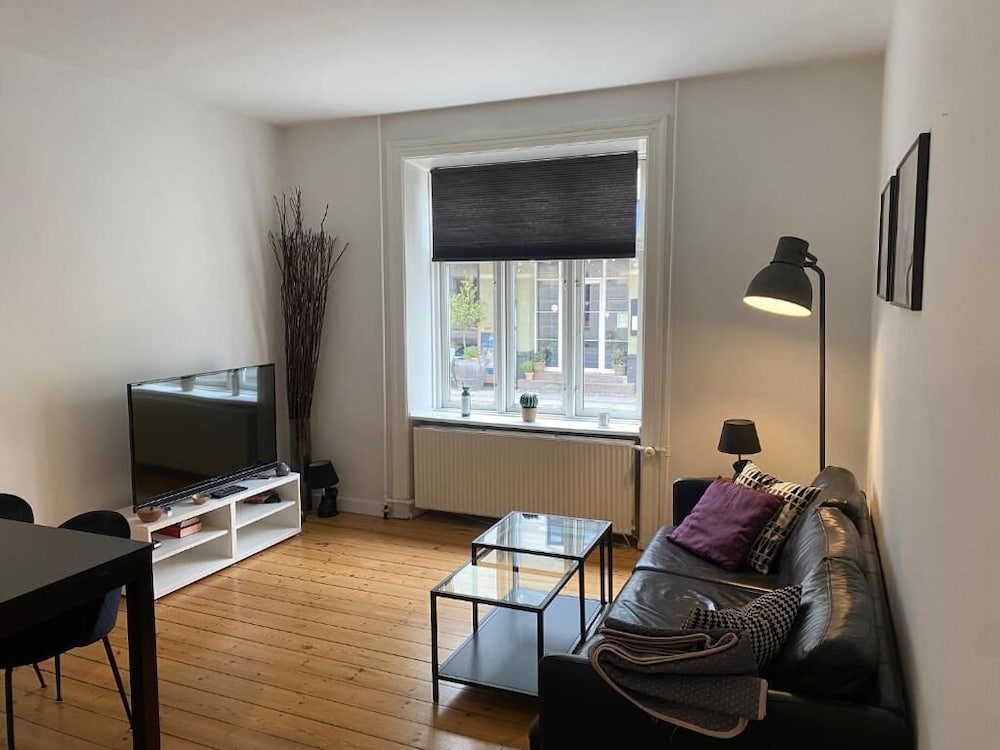 Apartment (1) photo 1