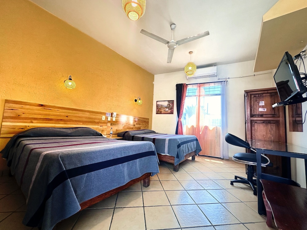 Deluxe Room, 2 Double Beds, Non Smoking photo 1