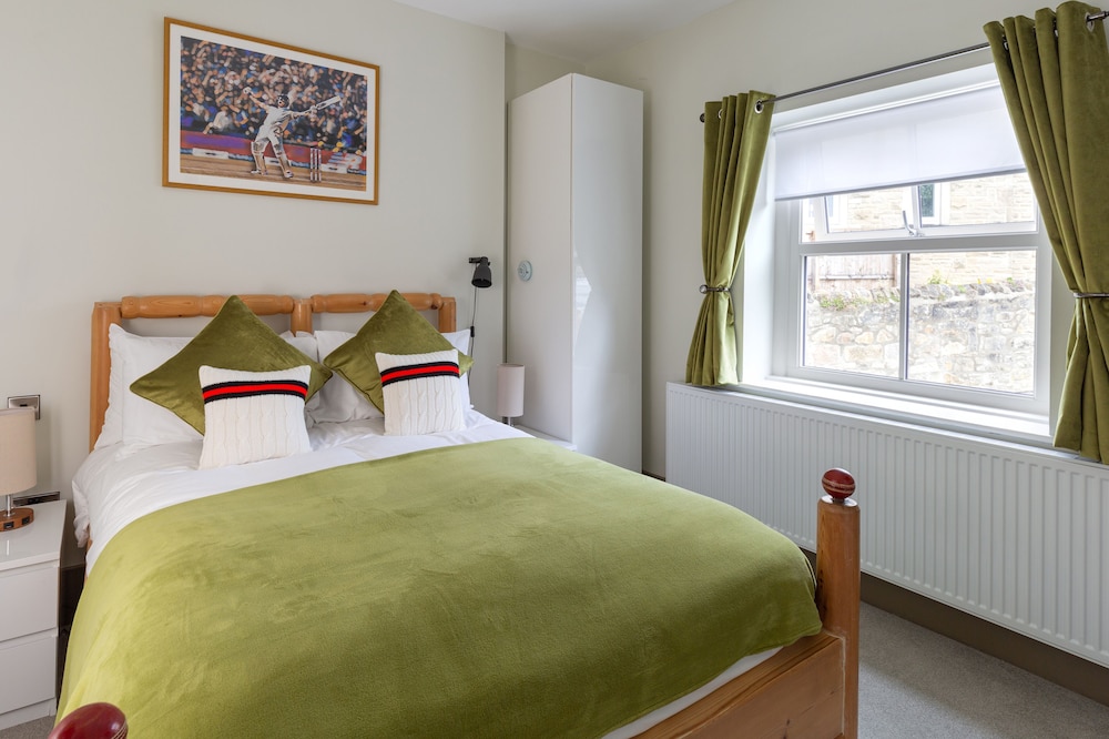 Comfort Double Room, Ensuite (Chuffin Eck)