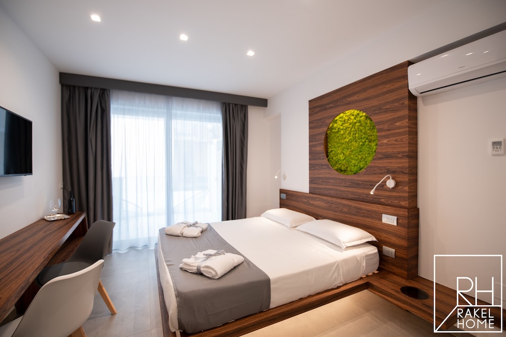 Deluxe Double Room, Balcony (Wasabi) photo 3