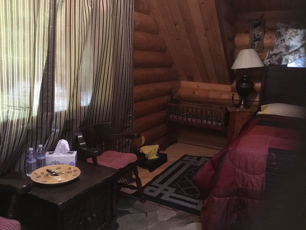Room, 1 Queen Bed (C) photo 1