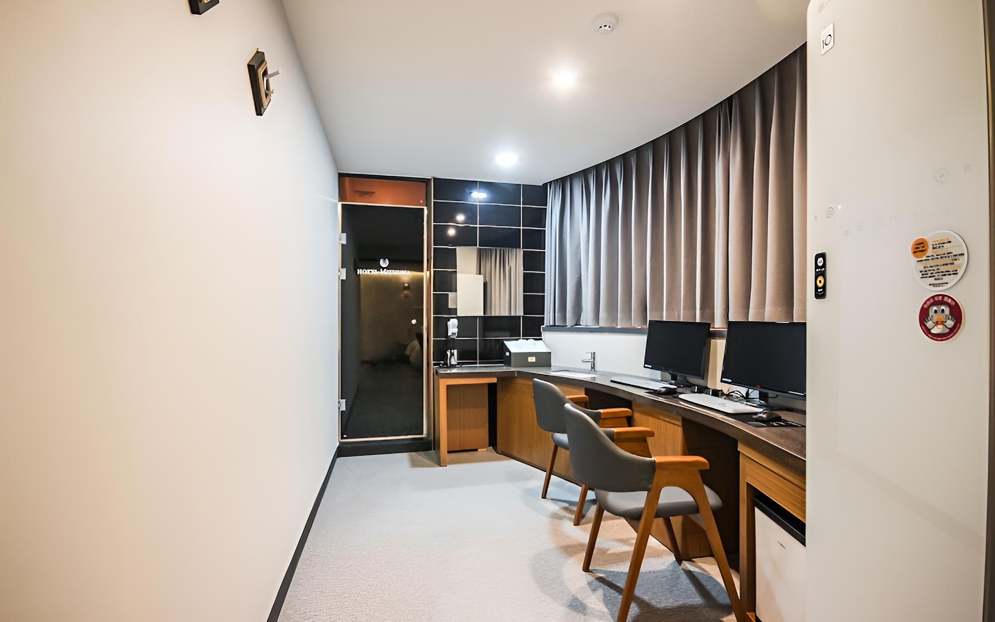 Room (Special Room) - Photo 7