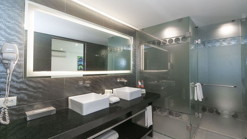 Premium Room - Photo 2