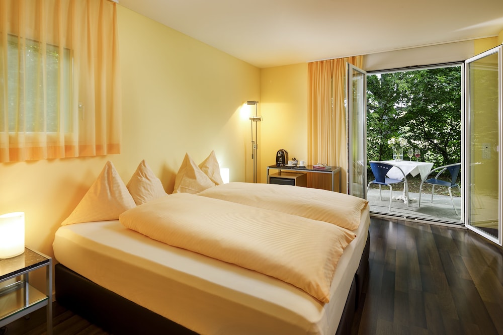 Double Room, Patio, Garden View
