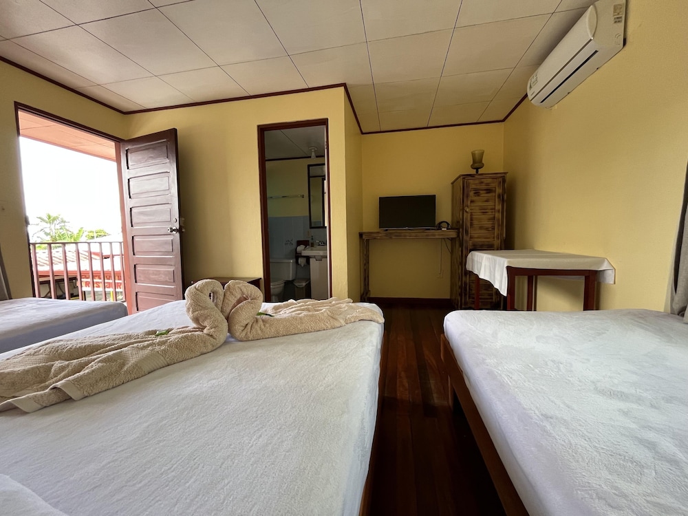 Standard Quadruple Room photo 1