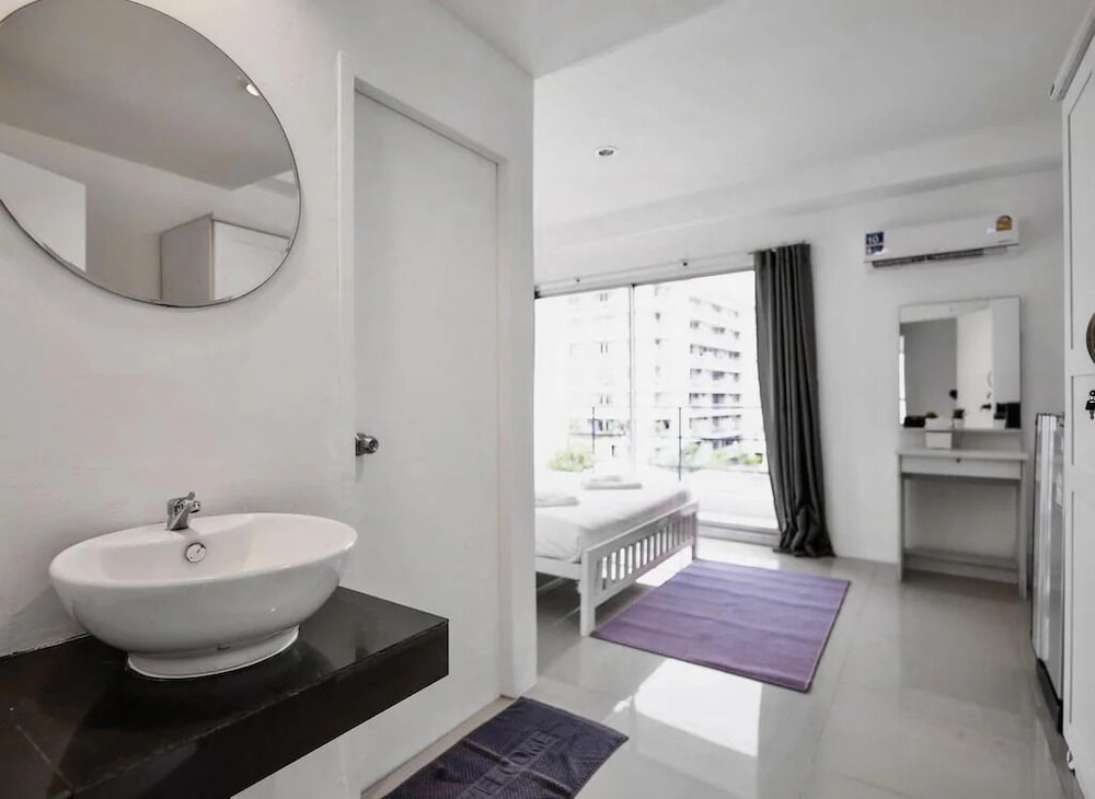 Standard Double Room, Private Bathroom photo 3
