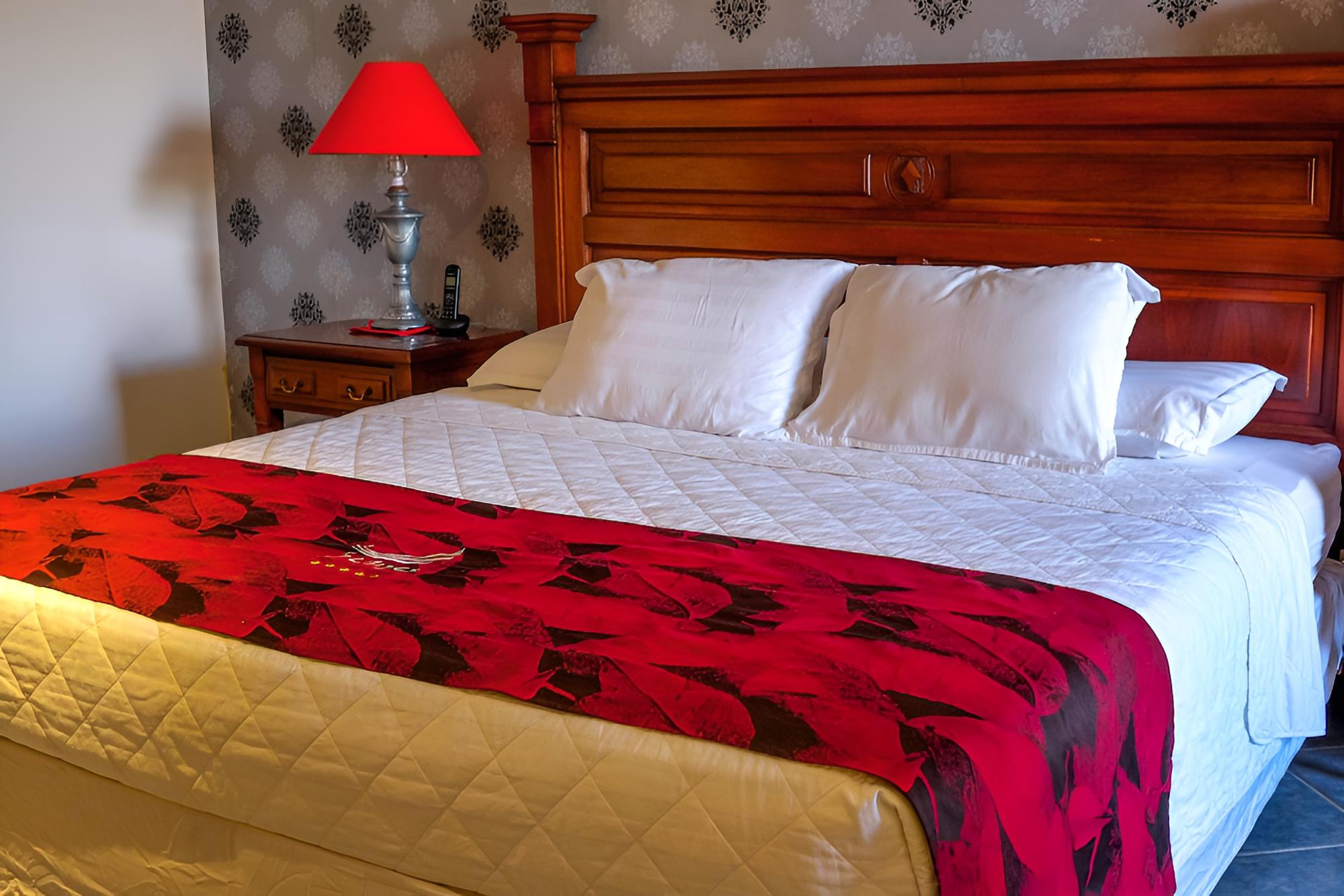 Standard Suite, 1 Bedroom photo 3