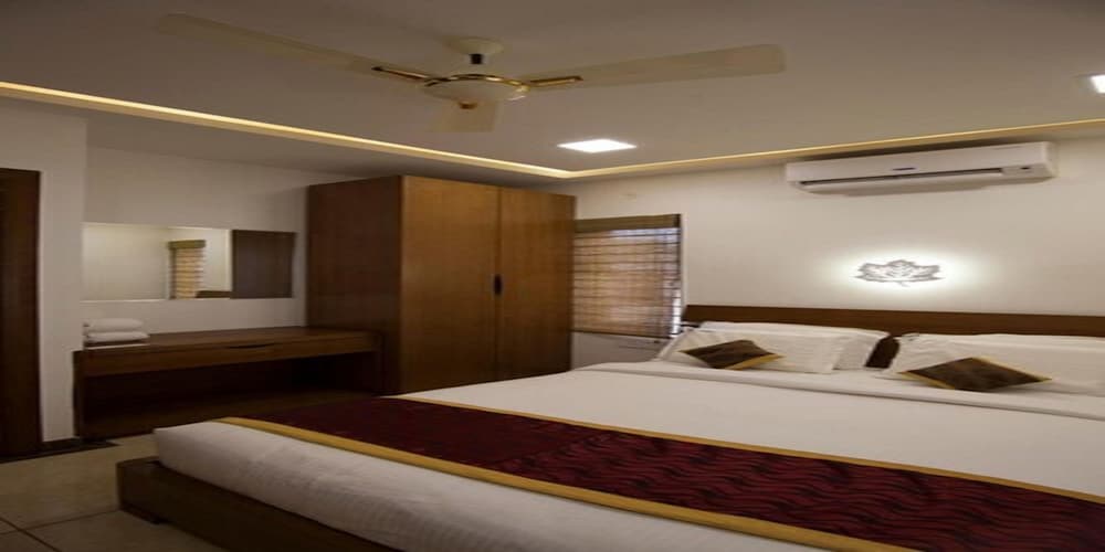 Deluxe Room - Photo 1