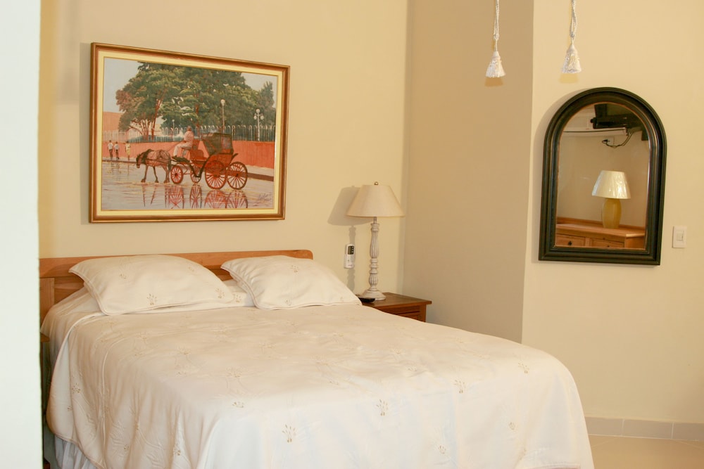 Deluxe Double Room, 2 Queen Beds, Non Smoking, Garden View