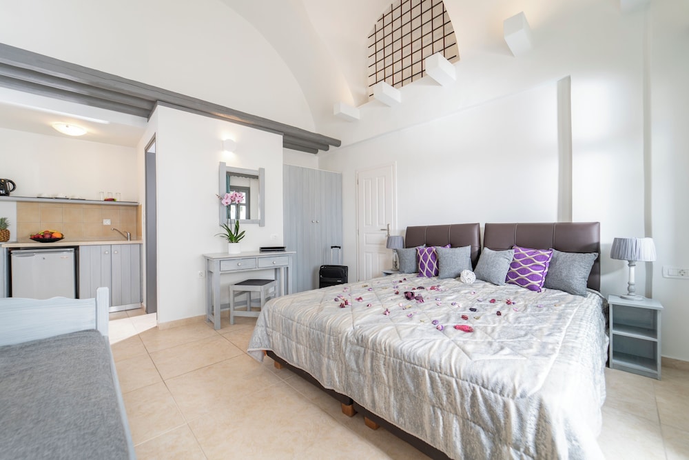 Suite, Hot Tub (Tholos) - Photo 2