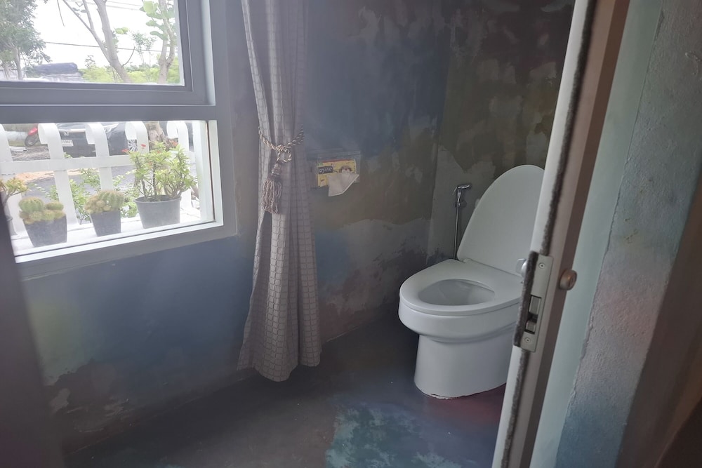 Standard Room - Photo 16