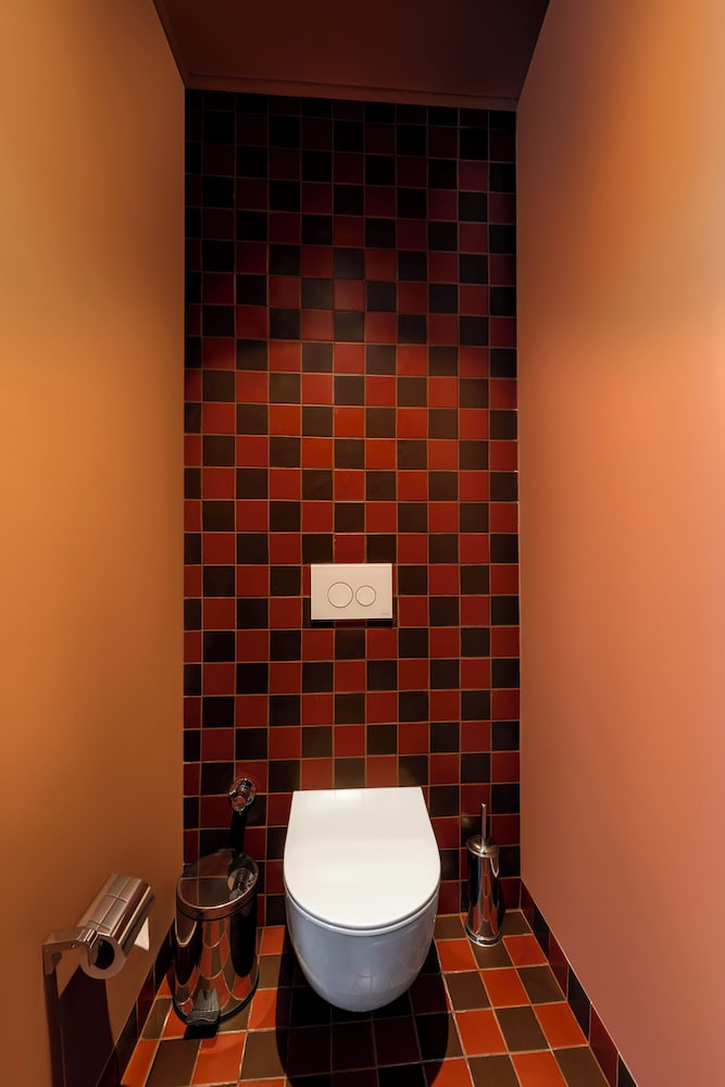 Superior Suite - Photo 19
