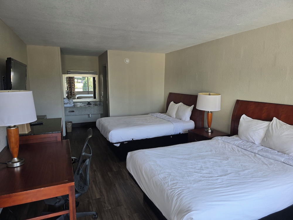 Standard Room photo 2