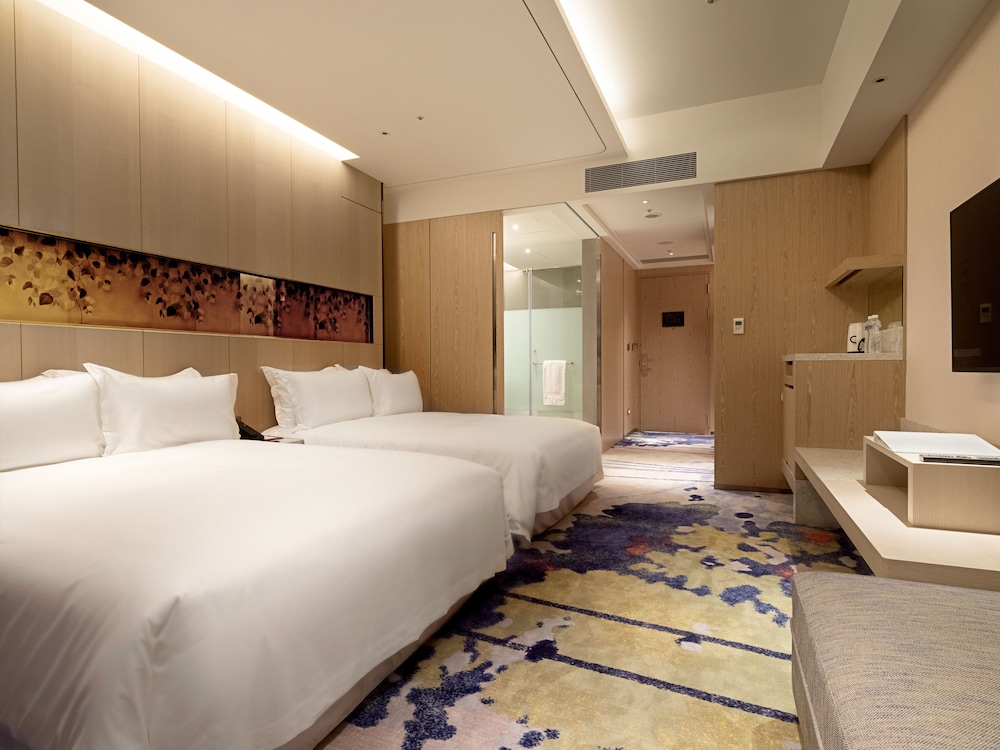Deluxe Quadruple Room - Photo 3