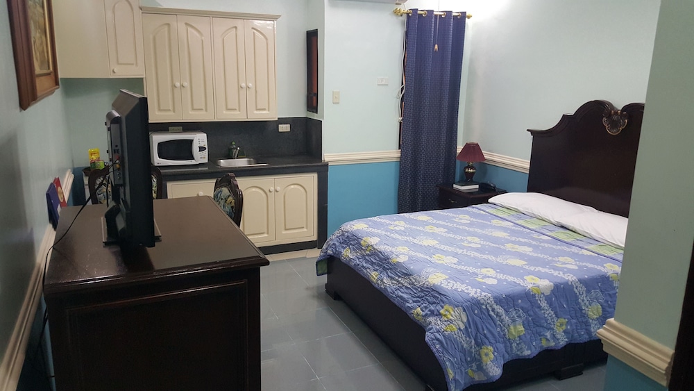 Executive Room, 1 Queen Bed photo 3