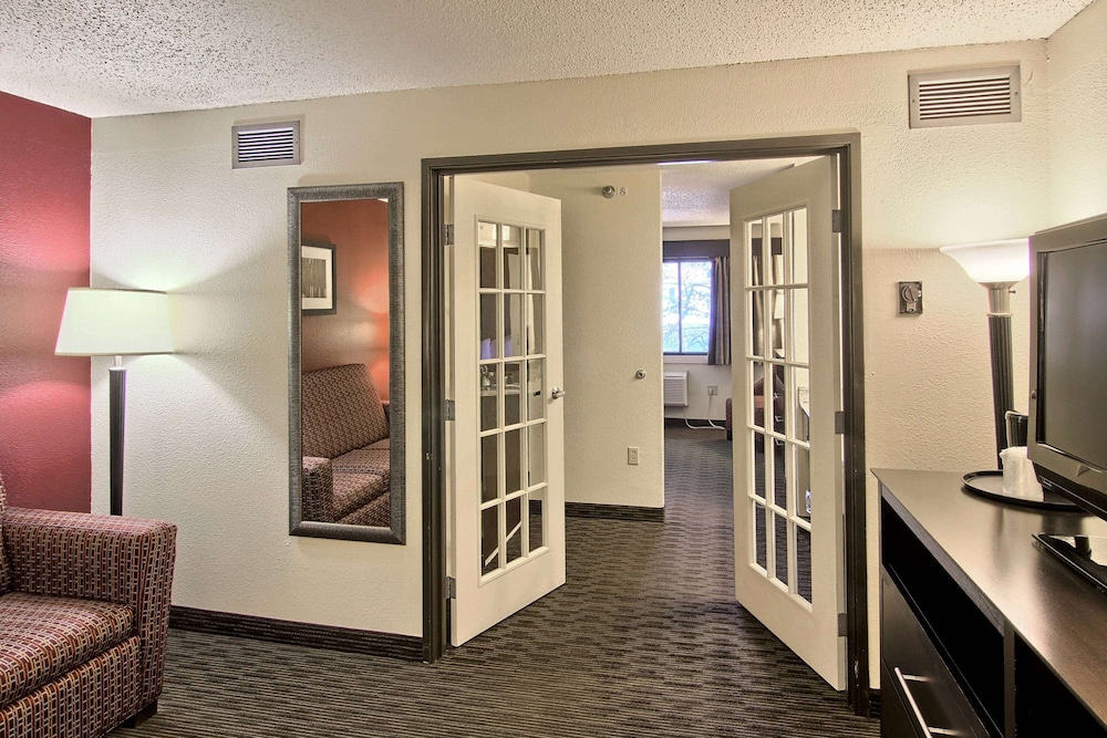 Business Suite photo 2
