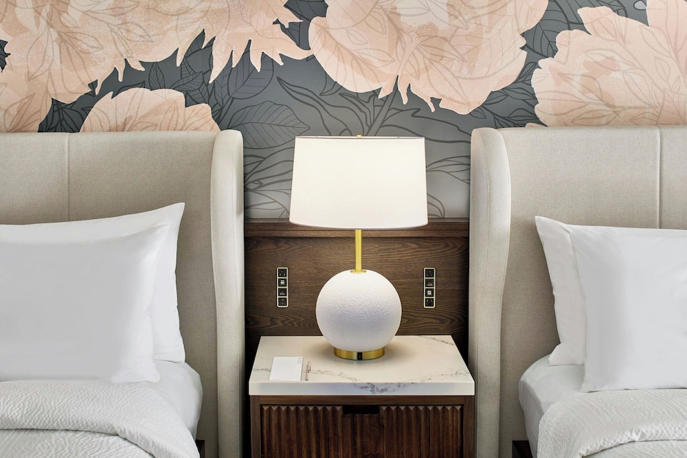 Elite Double King with Sofa Bed thumbnail 5