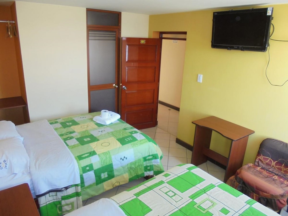 Family Room, 2 Queen Beds photo 3
